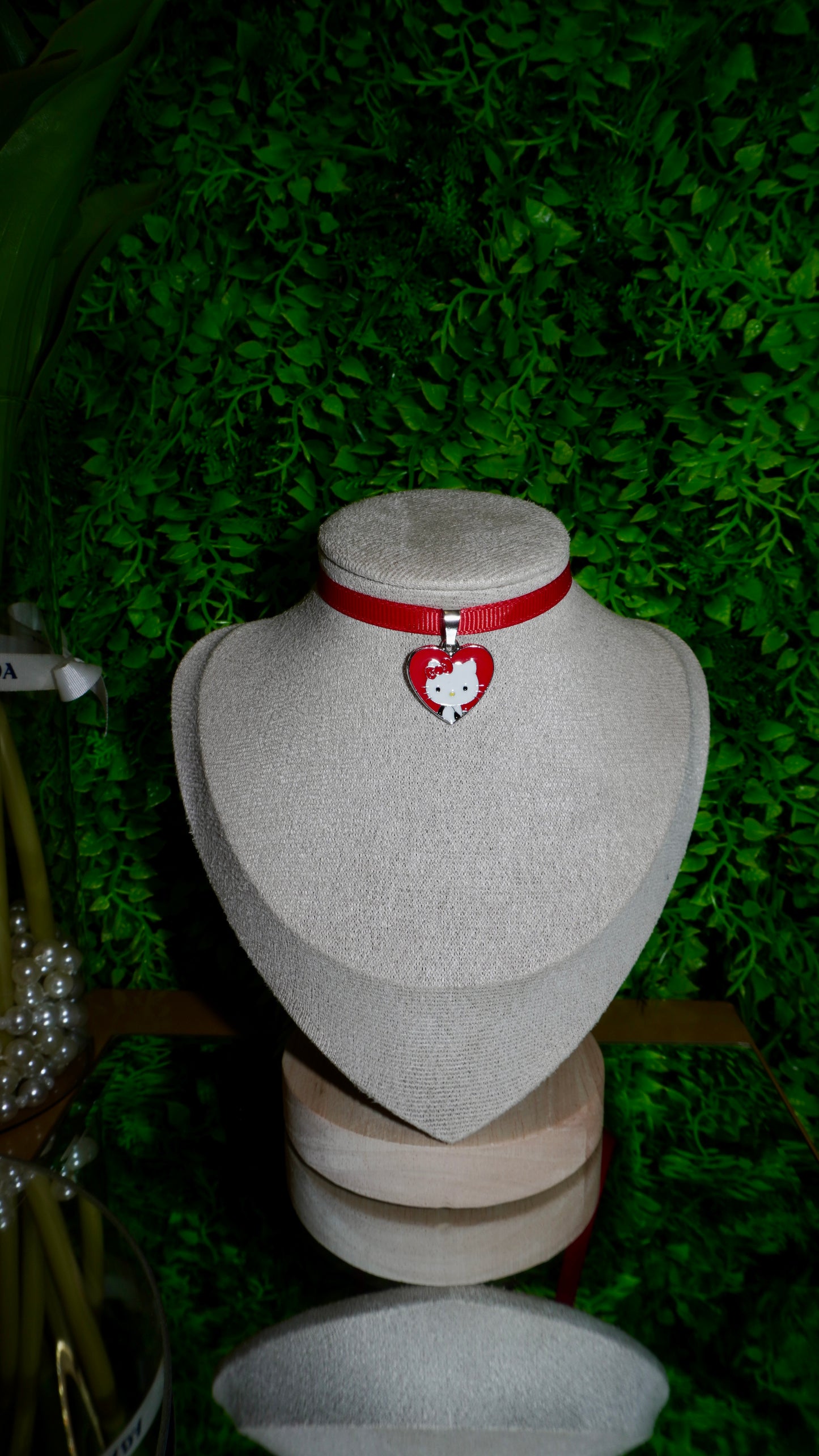 Chocker hello kitty