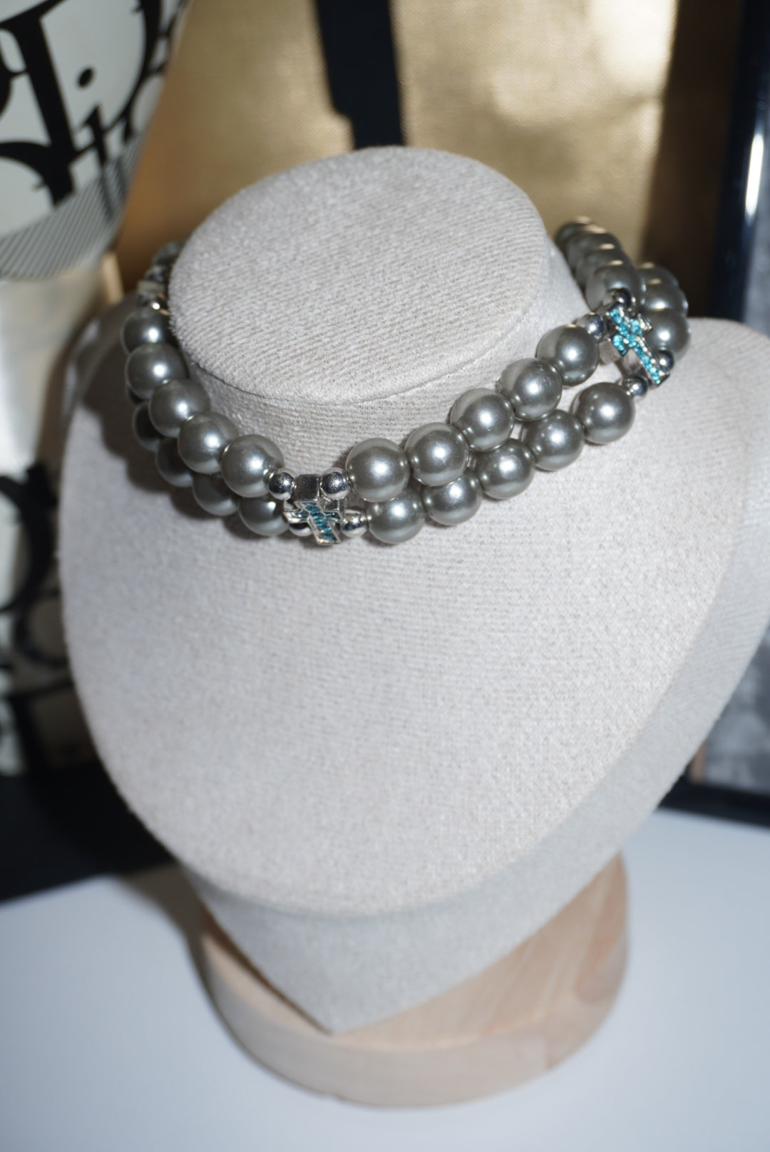 Chocker Maddy grey