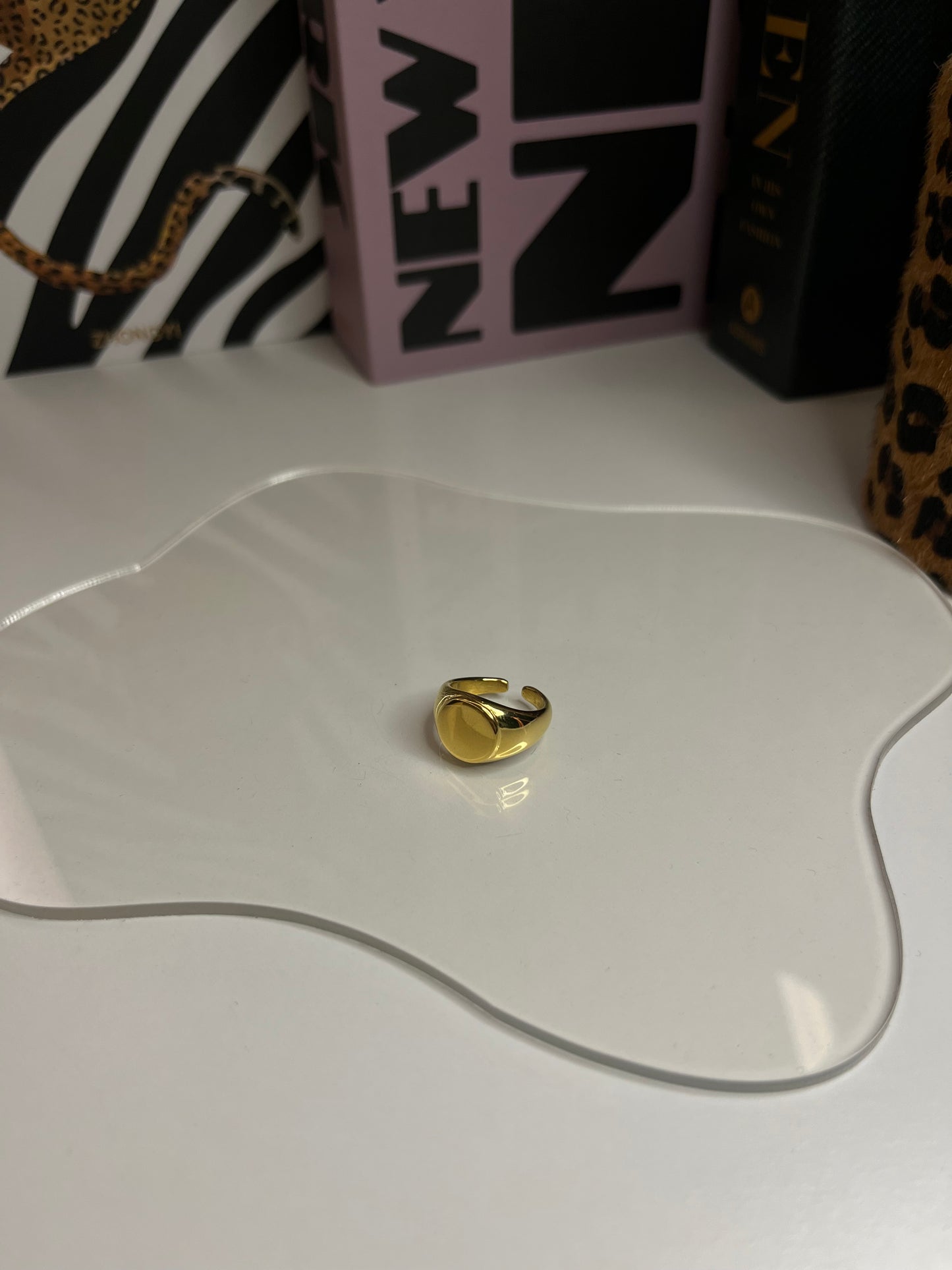 Anello chevalier bombato