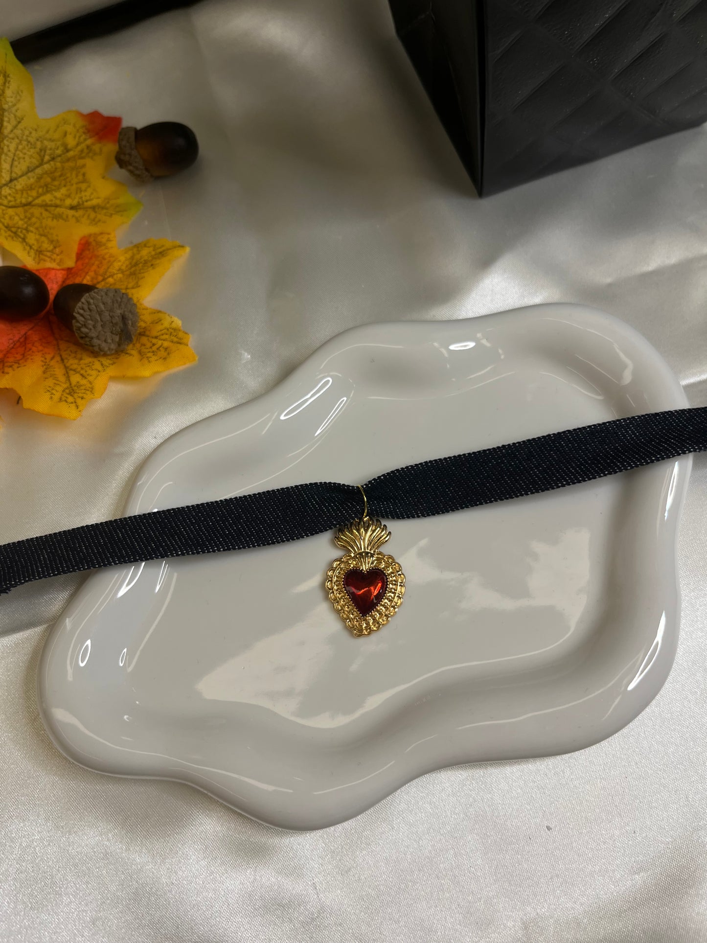 Chocker denim cuore sacro Mia