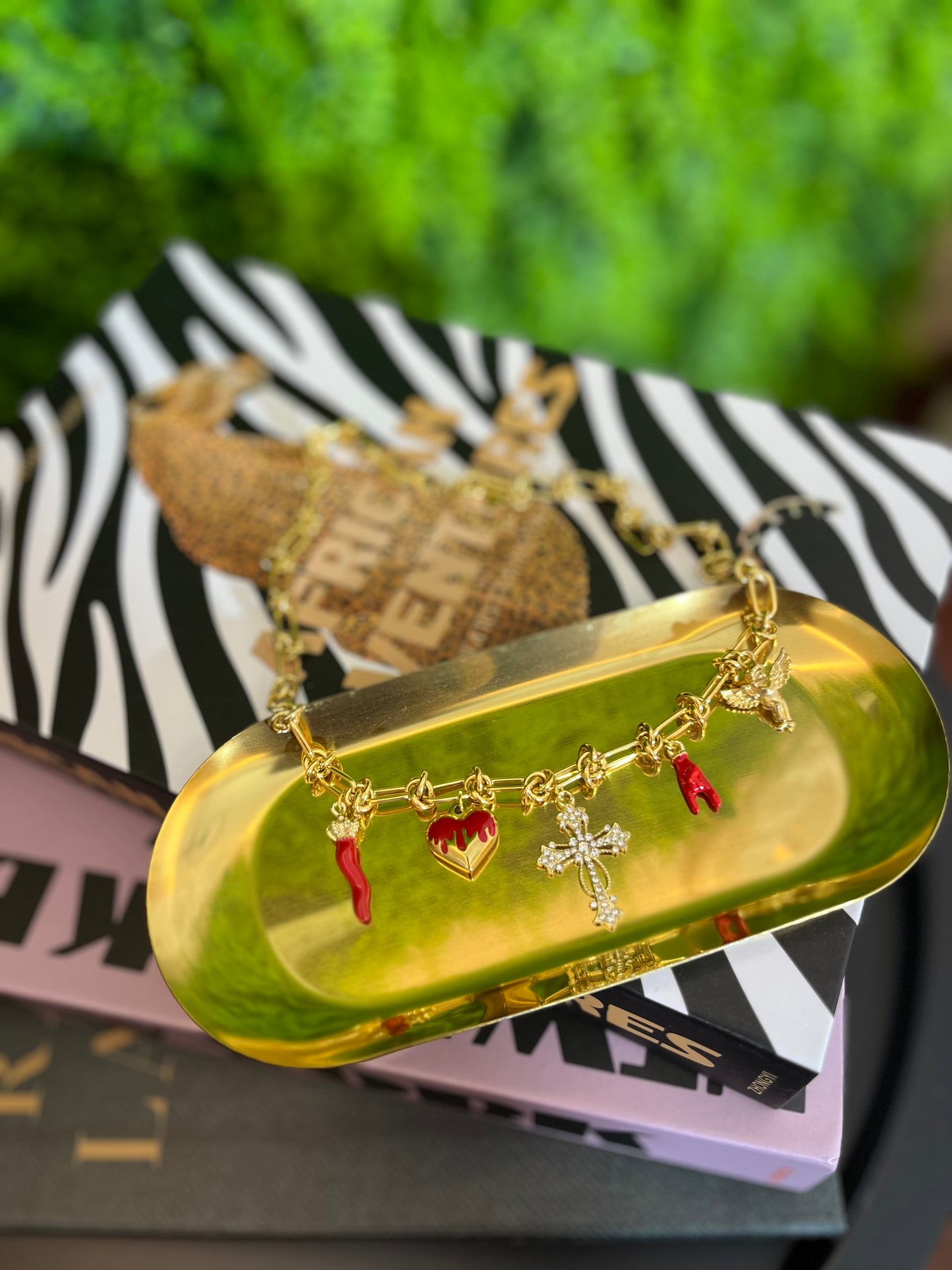 Collana fire