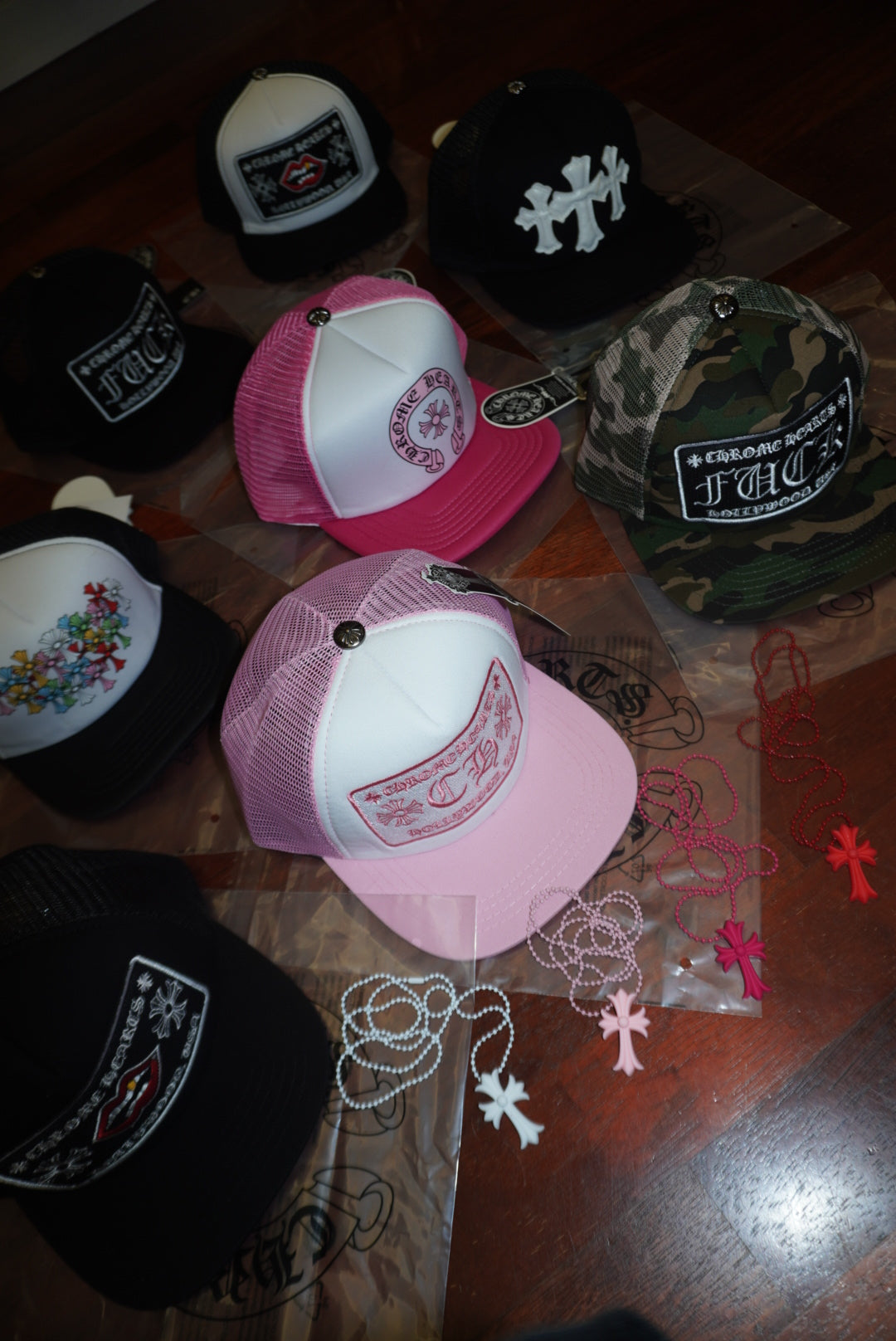 Cappello Chrome white-red