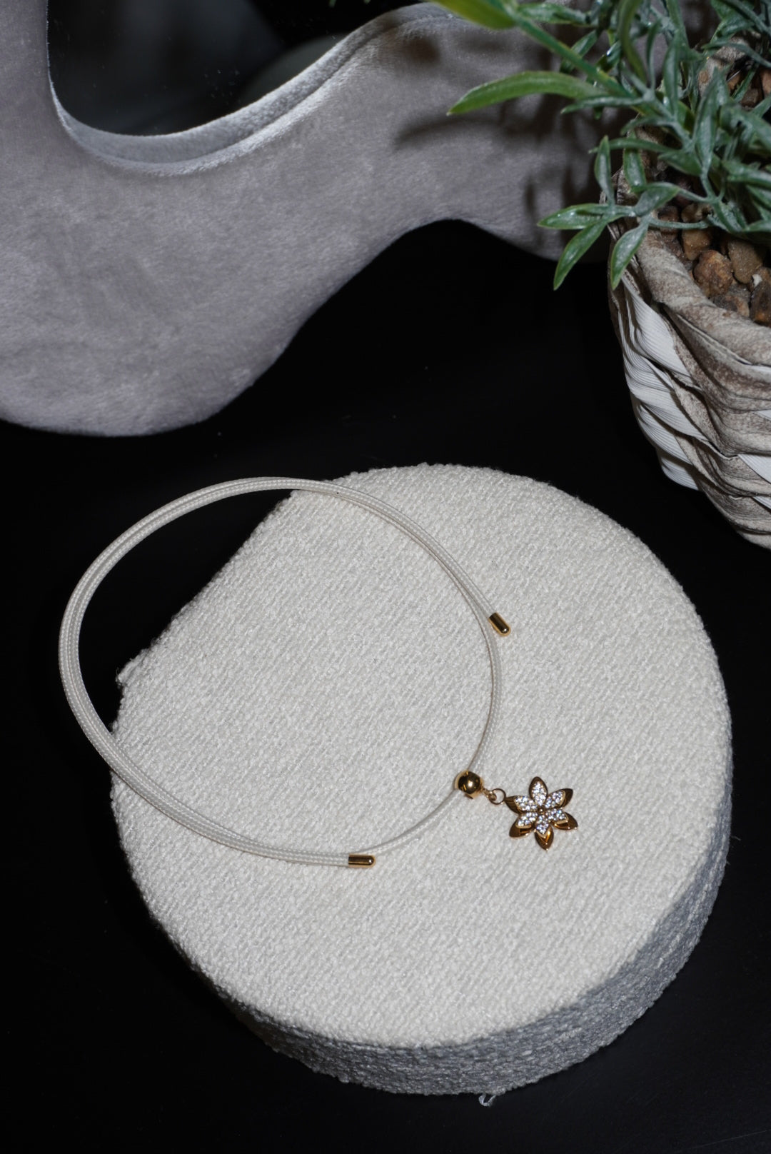 Collana magnetica flower gold