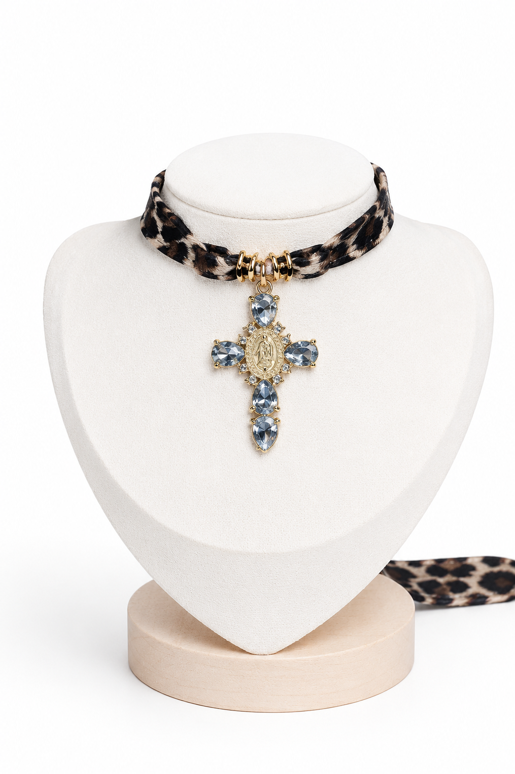 Chocker Icon Cross