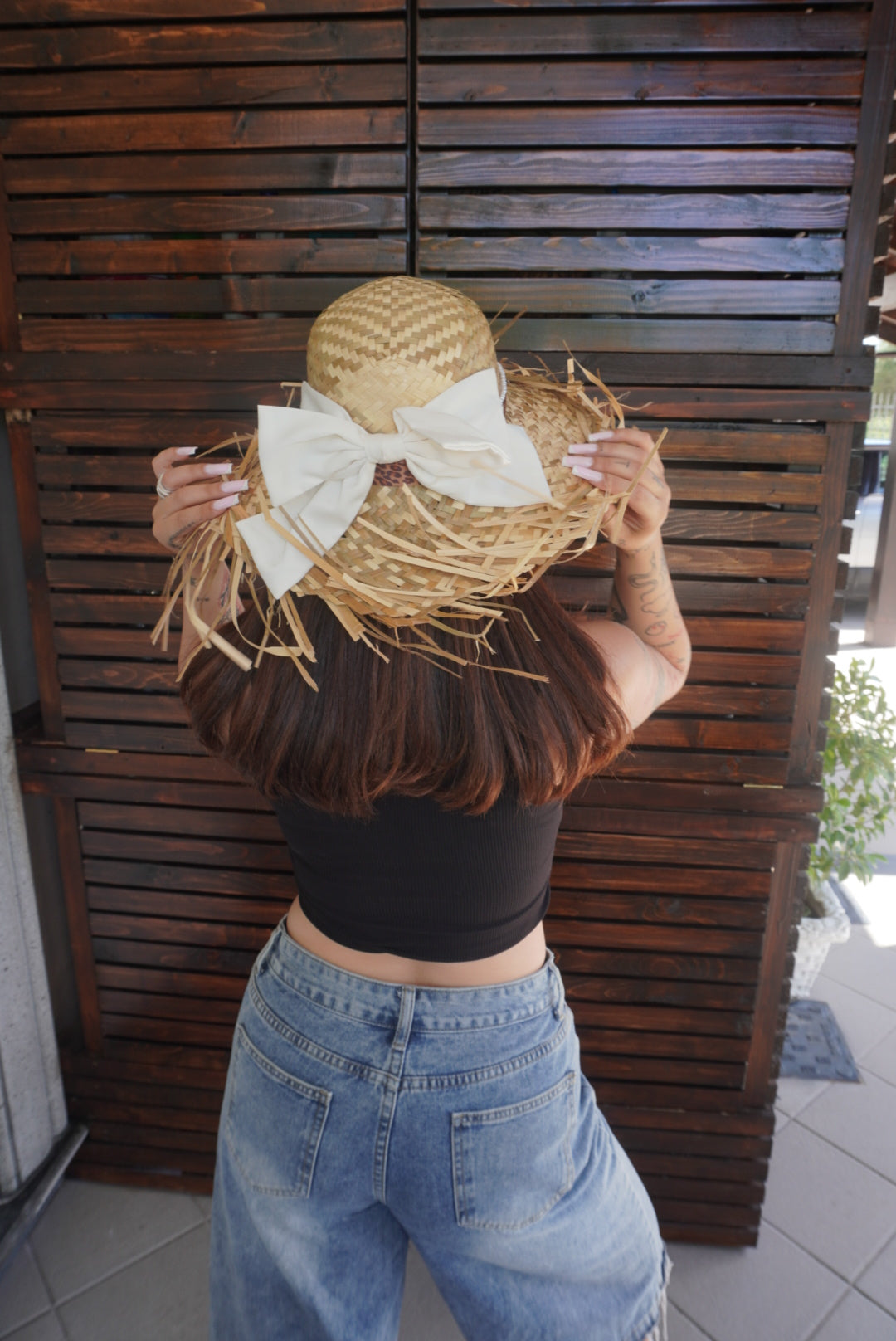 Cappello in paglia Big Flake sul retro