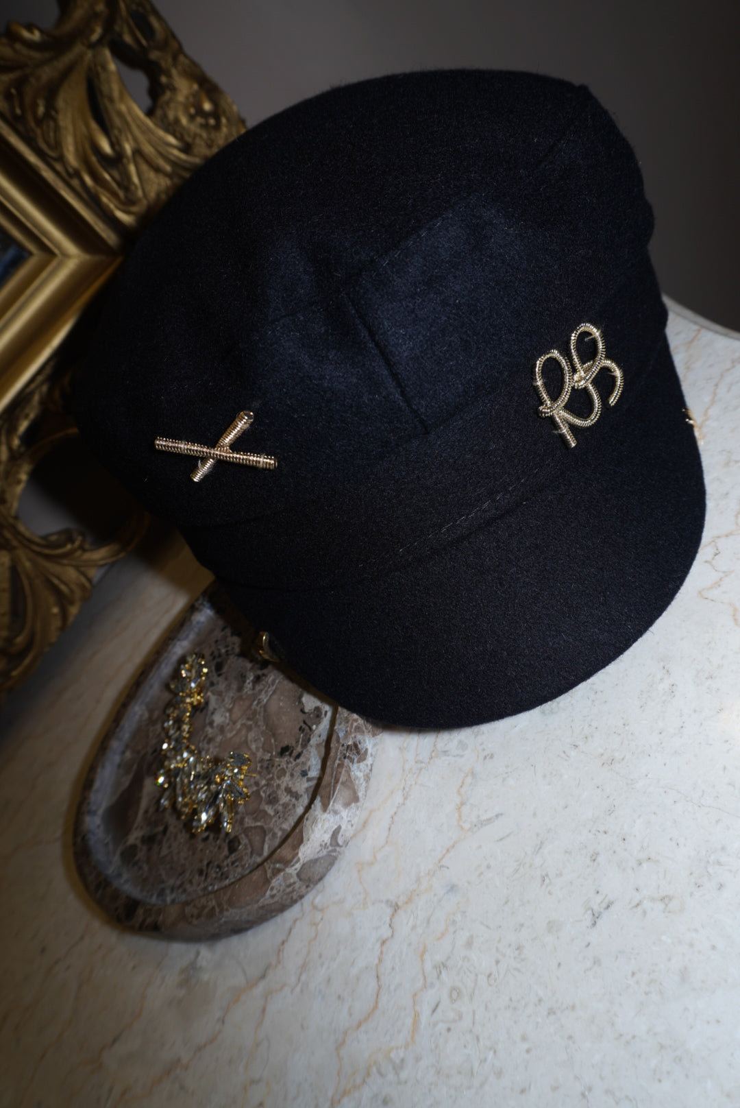 Combo Orecchino + Cappello Rb