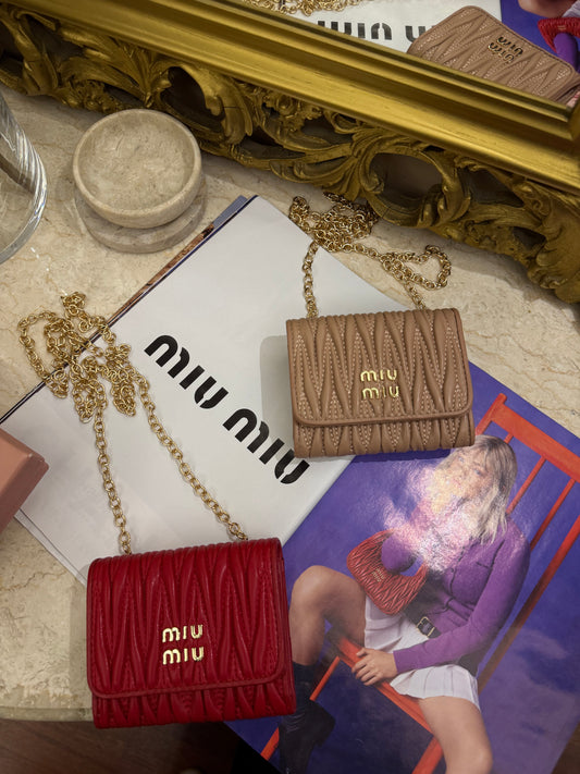 Mini bag Miu con tracolla (scatolata)