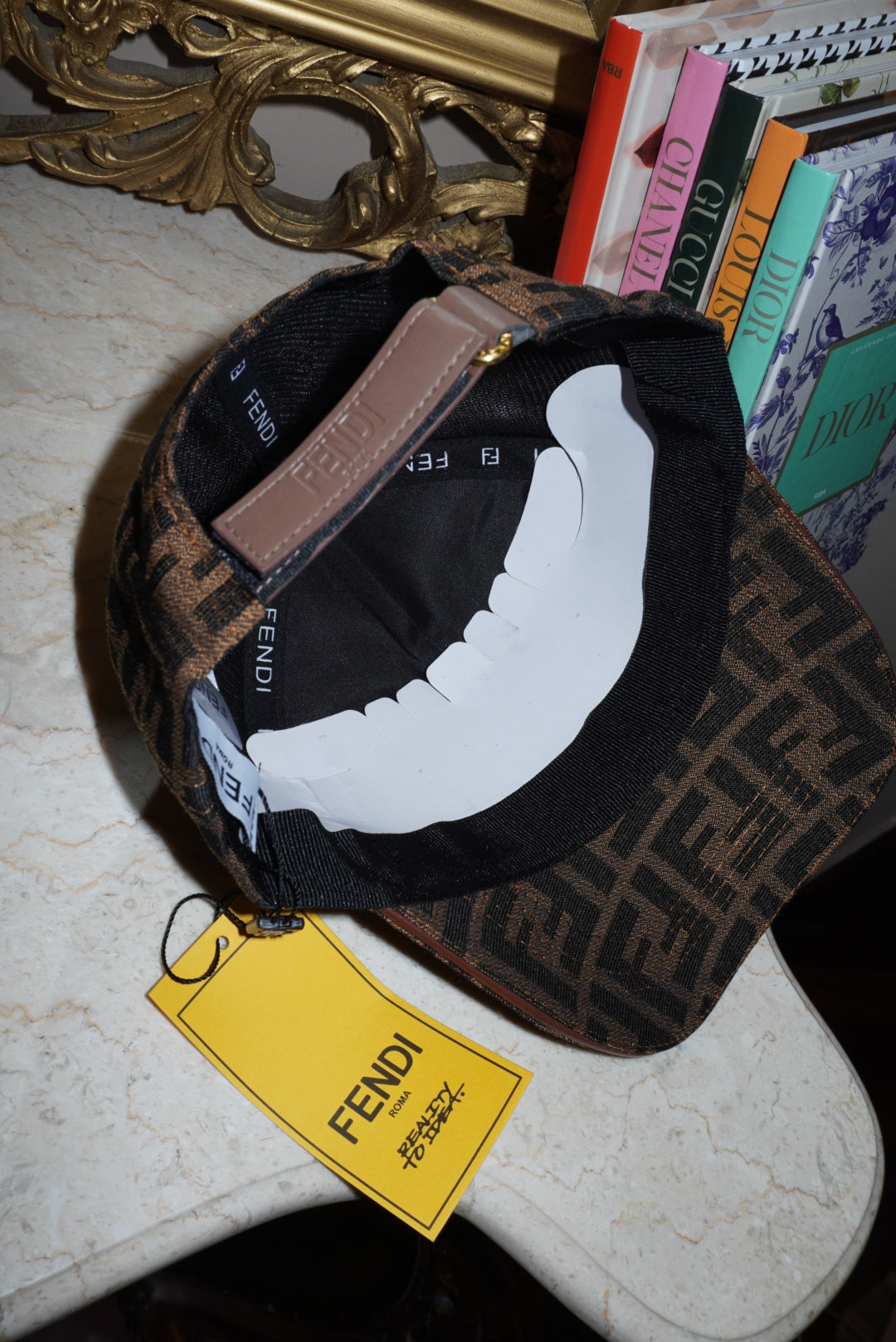 Cappello luxury regolabile pre order