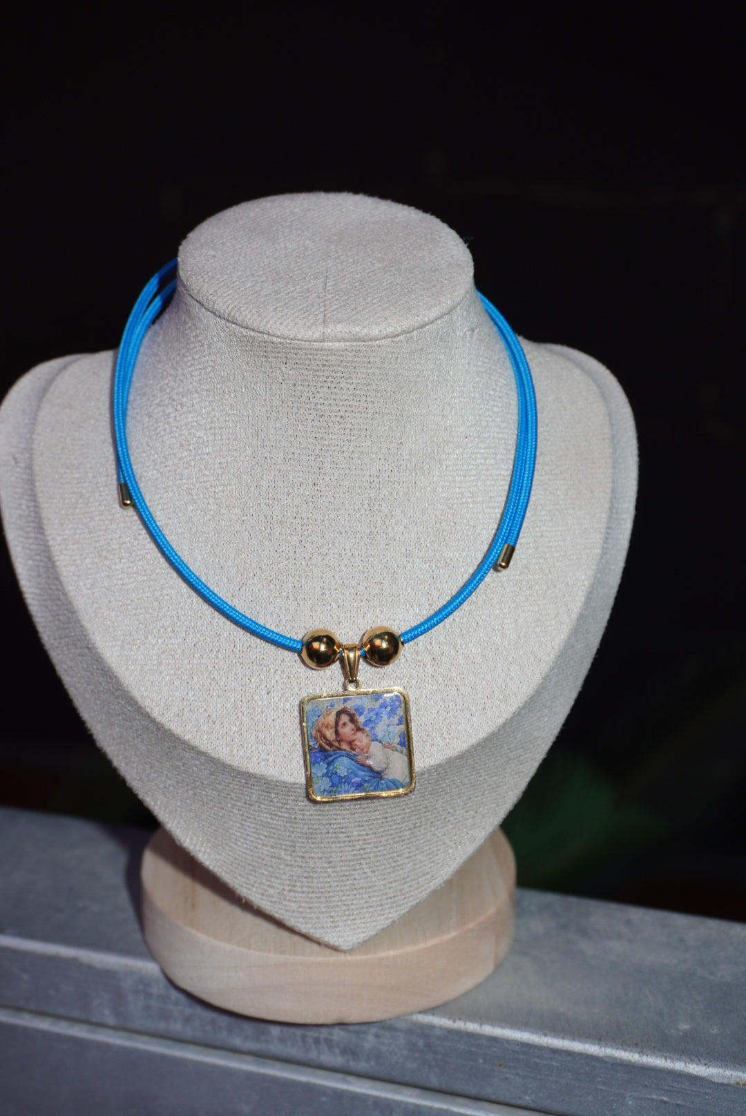 Girocollo magnetico Amen