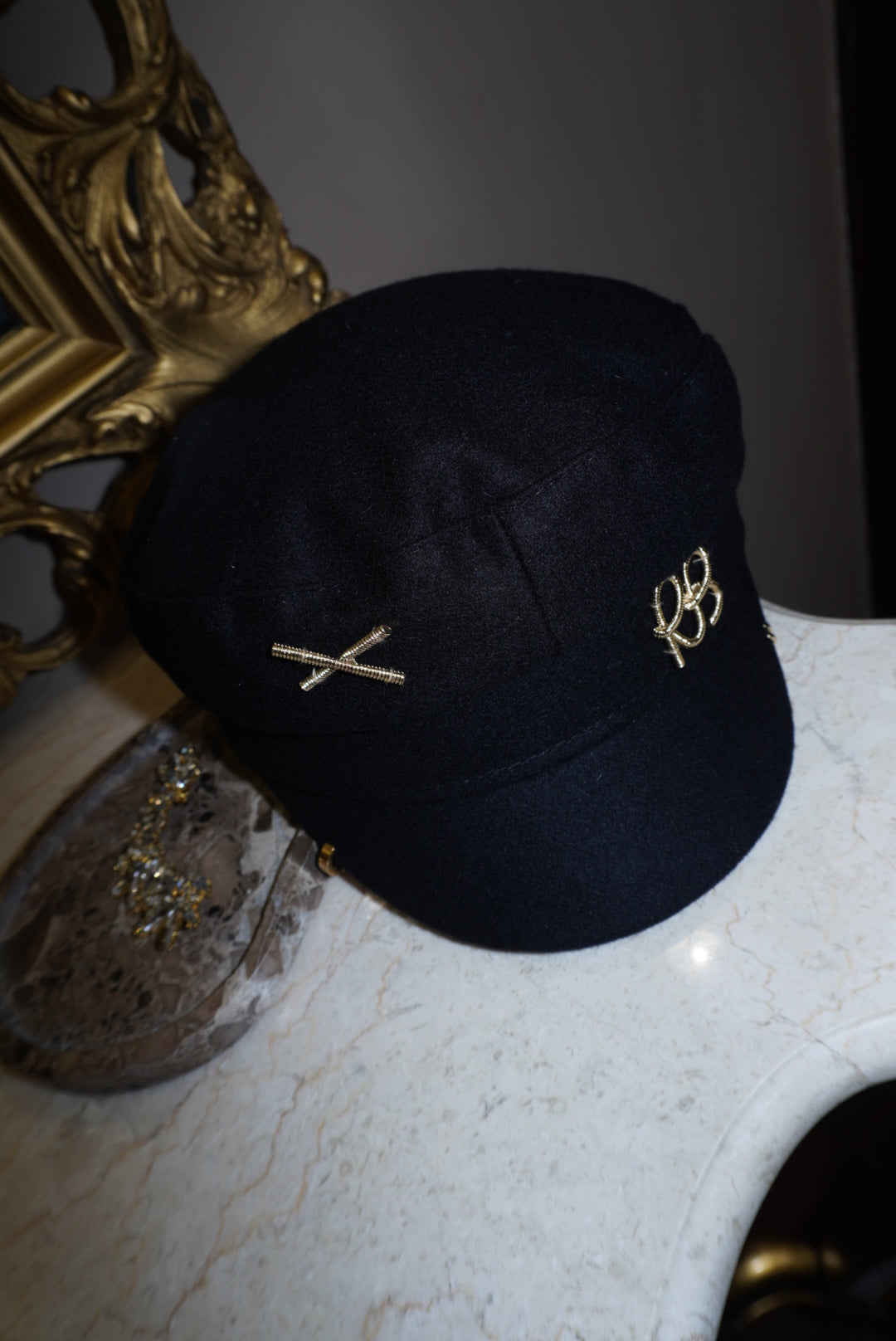 Combo Orecchino + Cappello Rb