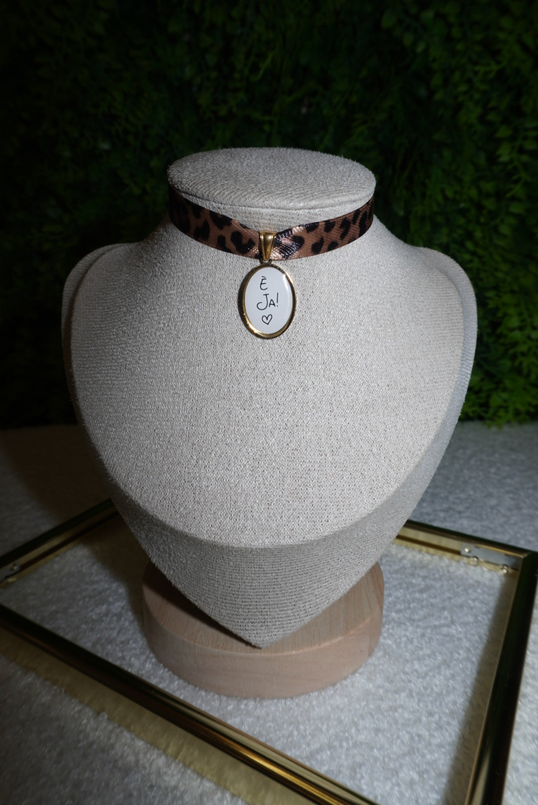 Chocker “É já” Leopard